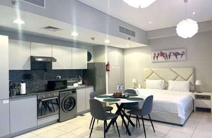 Apartment - Studio - 1 Bathroom for rent in The Royal Oceanic - Dubai Marina - Dubai Apartment - Studio - 1 Bathroom for rent in The Royal Oceanic - Dubai Marina - Dubai