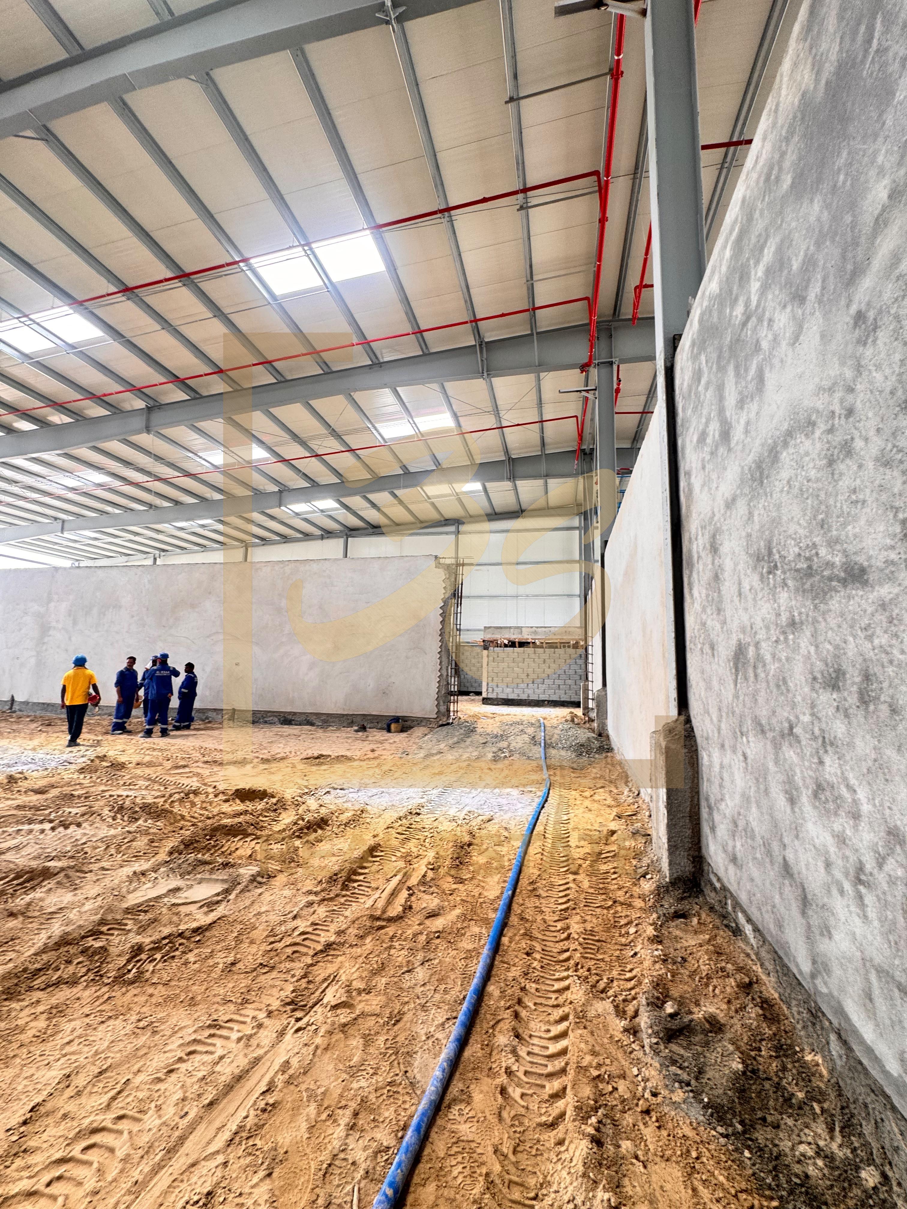 SPACIOUS WAREHOUSE | 113,496 SQFT | PRIME LOCATION by 241773 