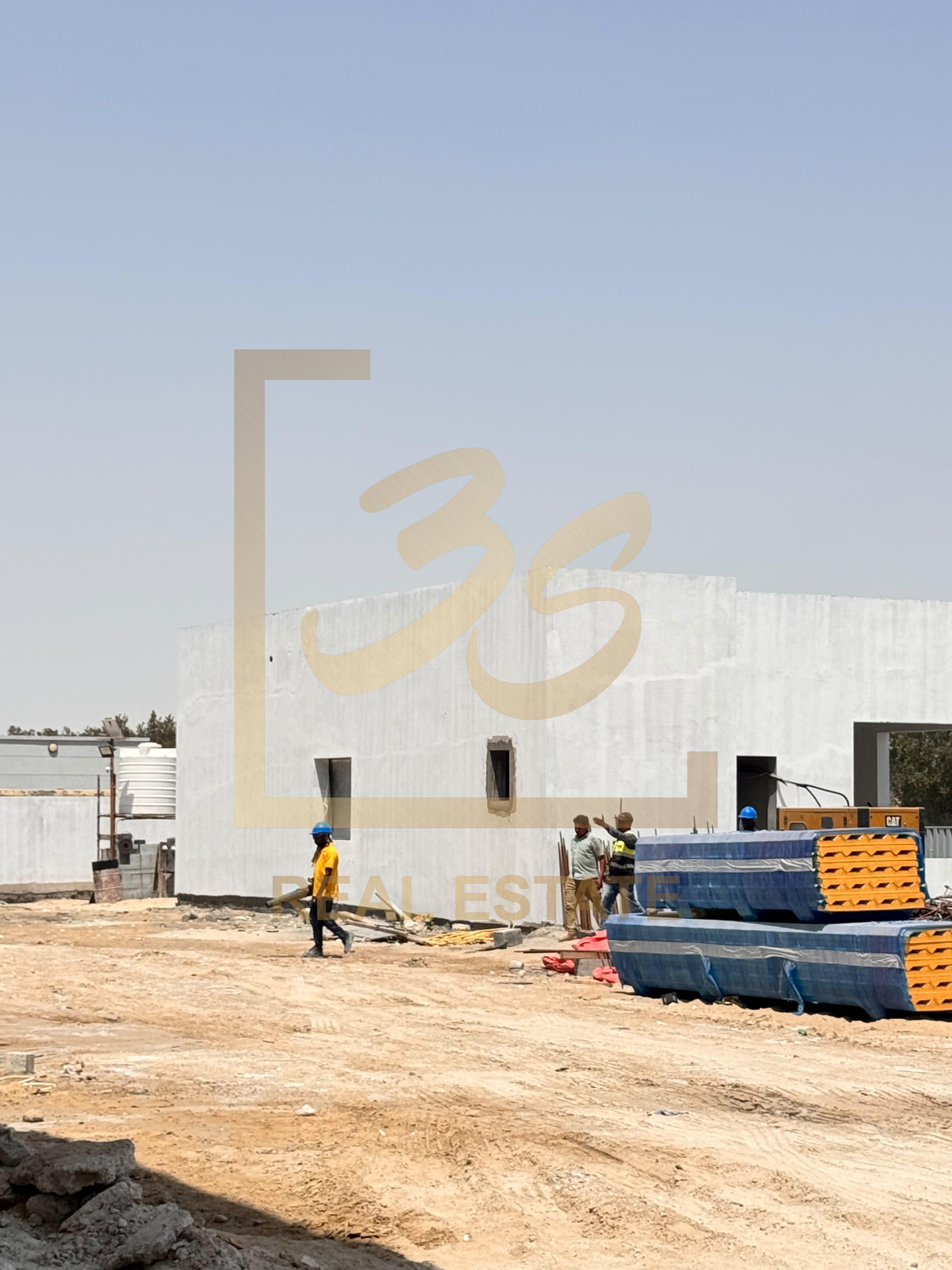 SPACIOUS WAREHOUSE | 113,496 SQFT | PRIME LOCATION by 241773 
