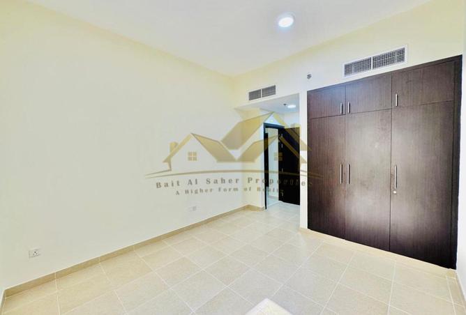 82384309 - Property Image 3