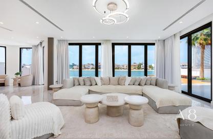 Villa - 6 Bedrooms - 7 Bathrooms for rent in Garden Homes Frond M - Garden Homes - Palm Jumeirah - Dubai