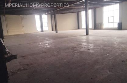 Warehouse - Studio - 6 Bathrooms for sale in Umm Al Thuoob - Umm Al Quwain