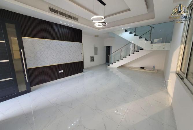 83662503 - Property Image 3
