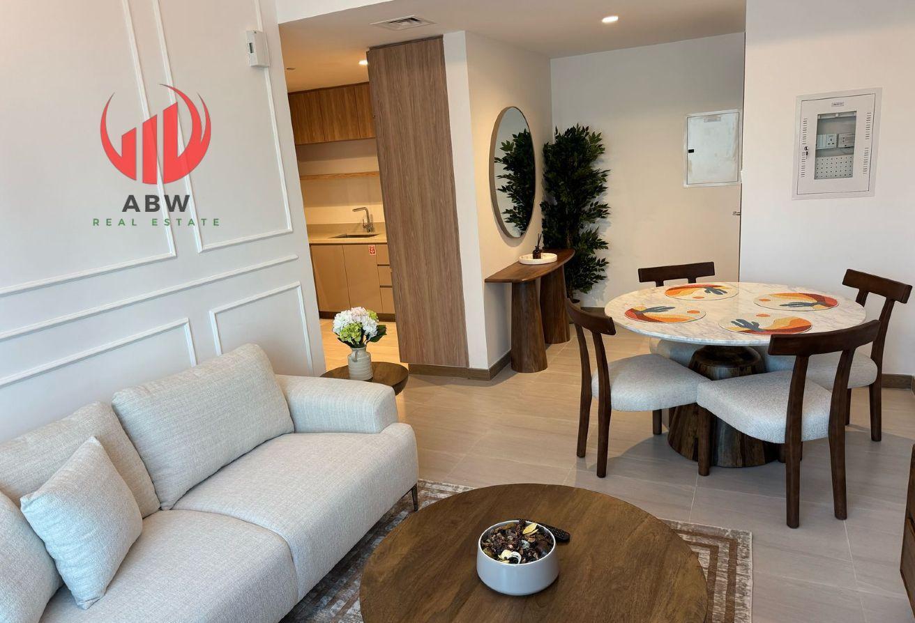 Urban Living | Cozy Furnished 2BR | Vacant photo 2