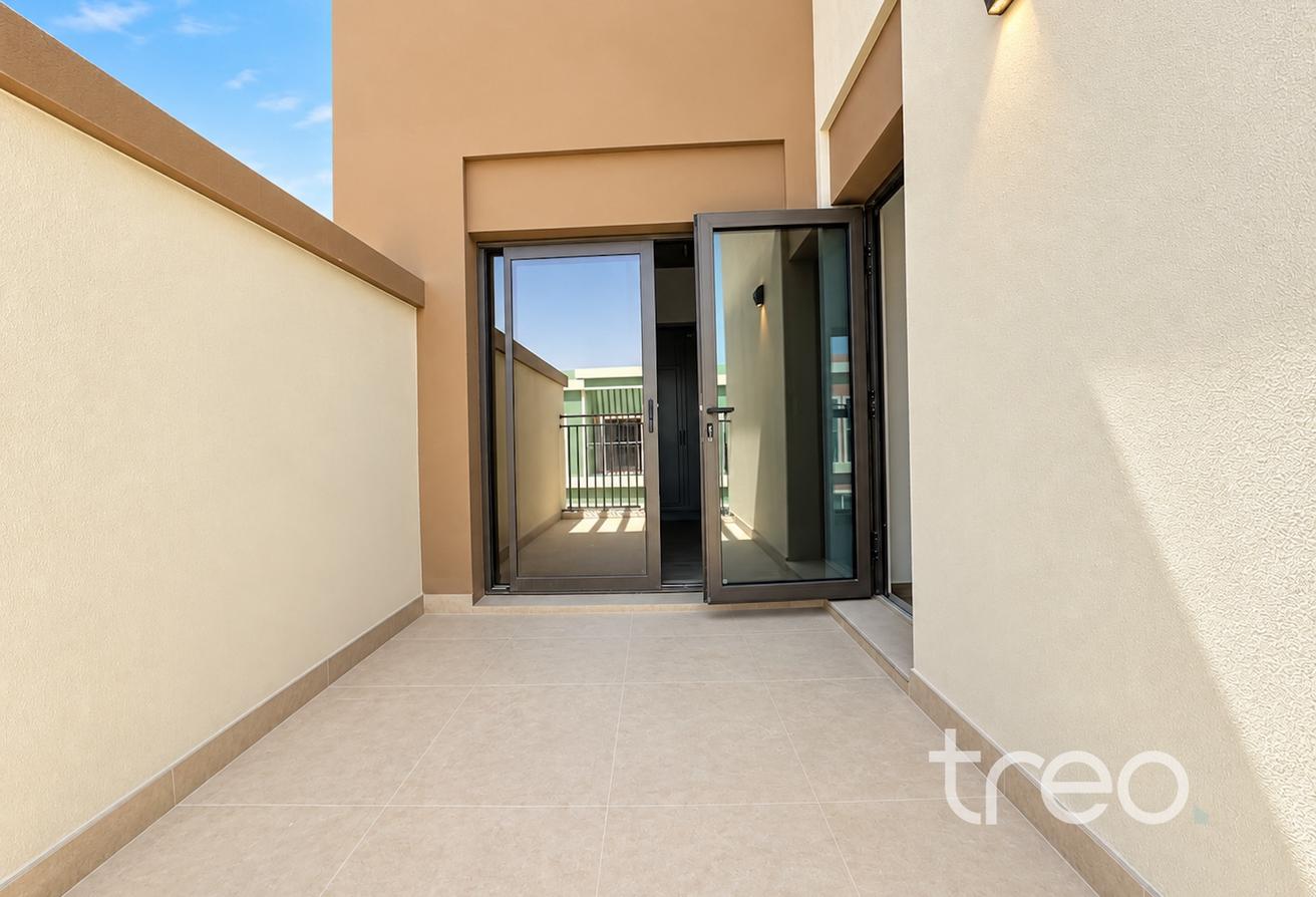 Near Lagoon | Great Location | Private Garden photo 22