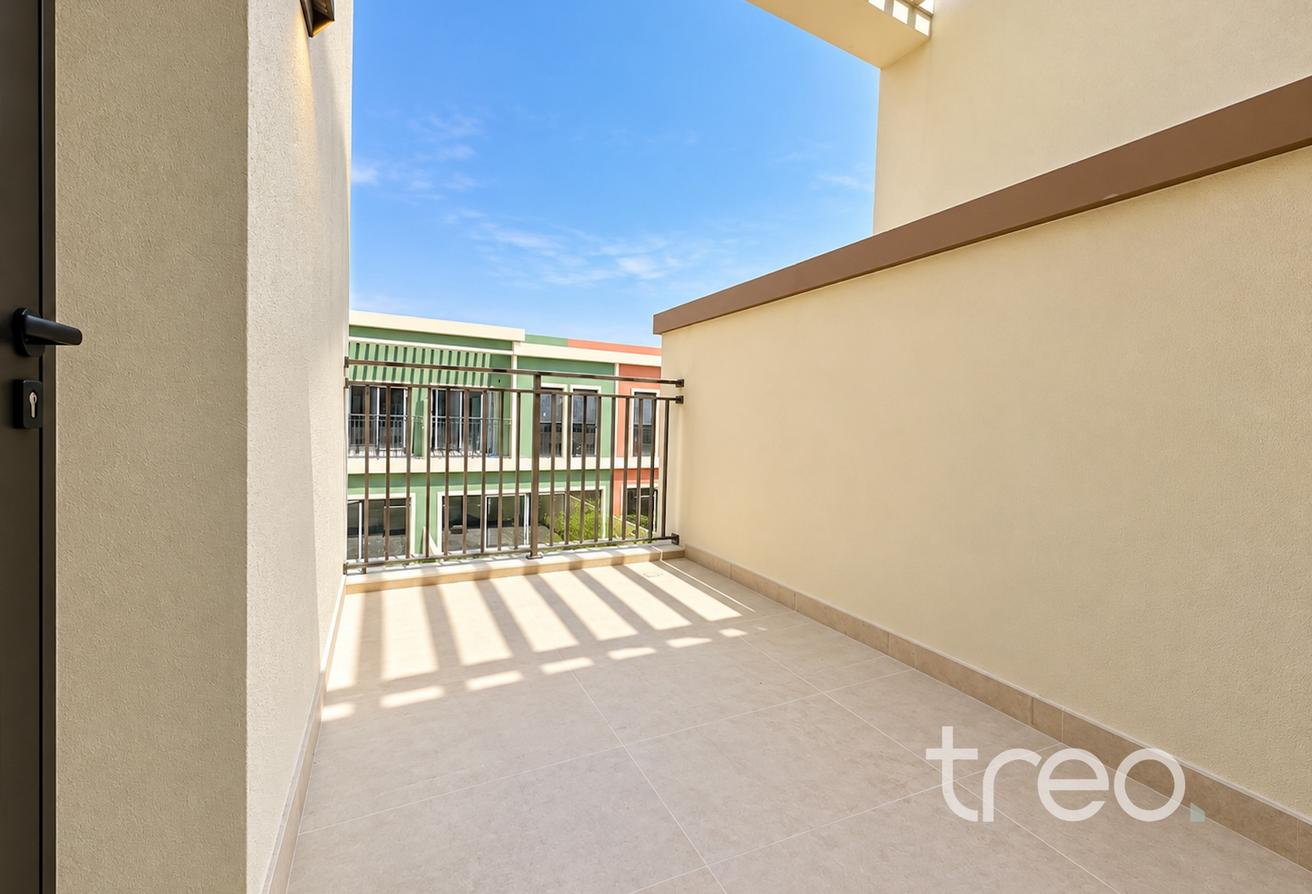 Near Lagoon | Great Location | Private Garden photo 21