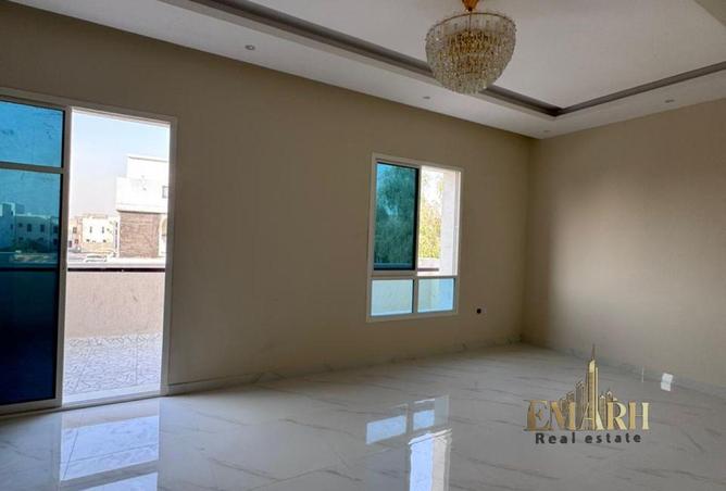 81922172 - Property Image 3