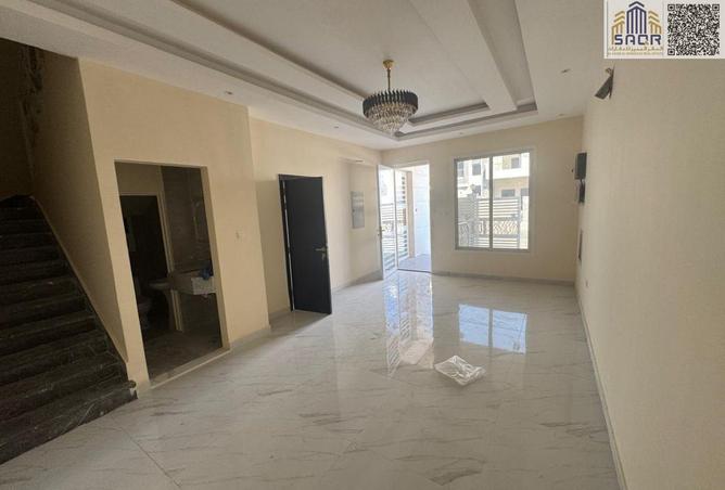 105111506 - Property Image 3