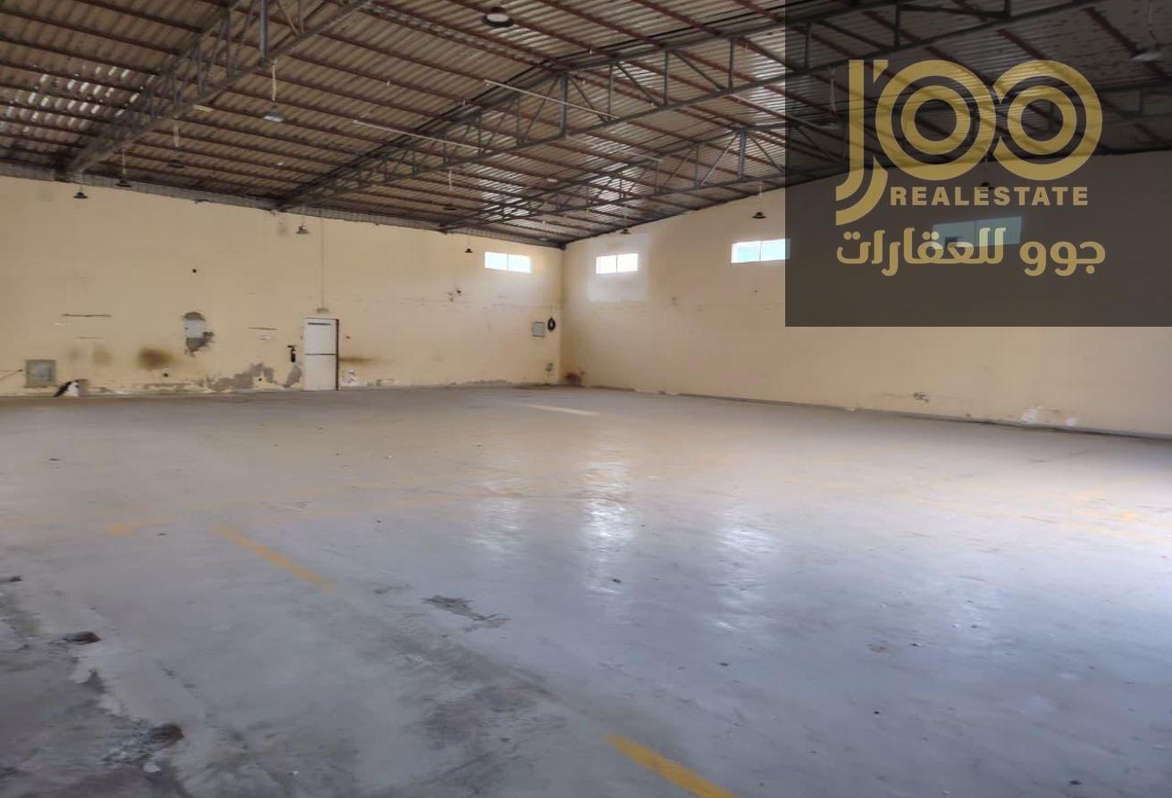 مستودع في المنطقة الصناعية القديمة