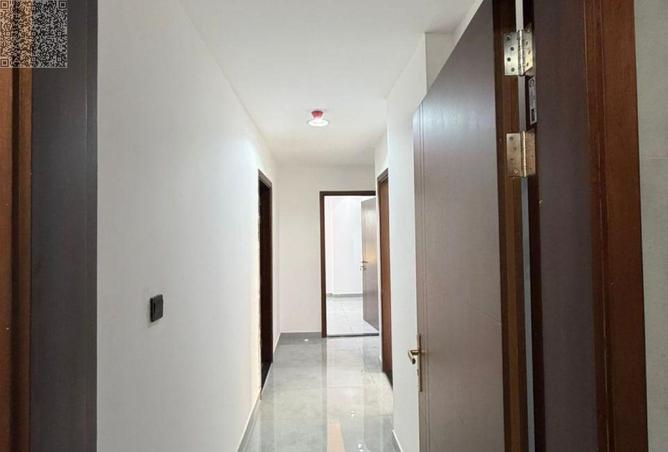 97833645 - Property Image 2