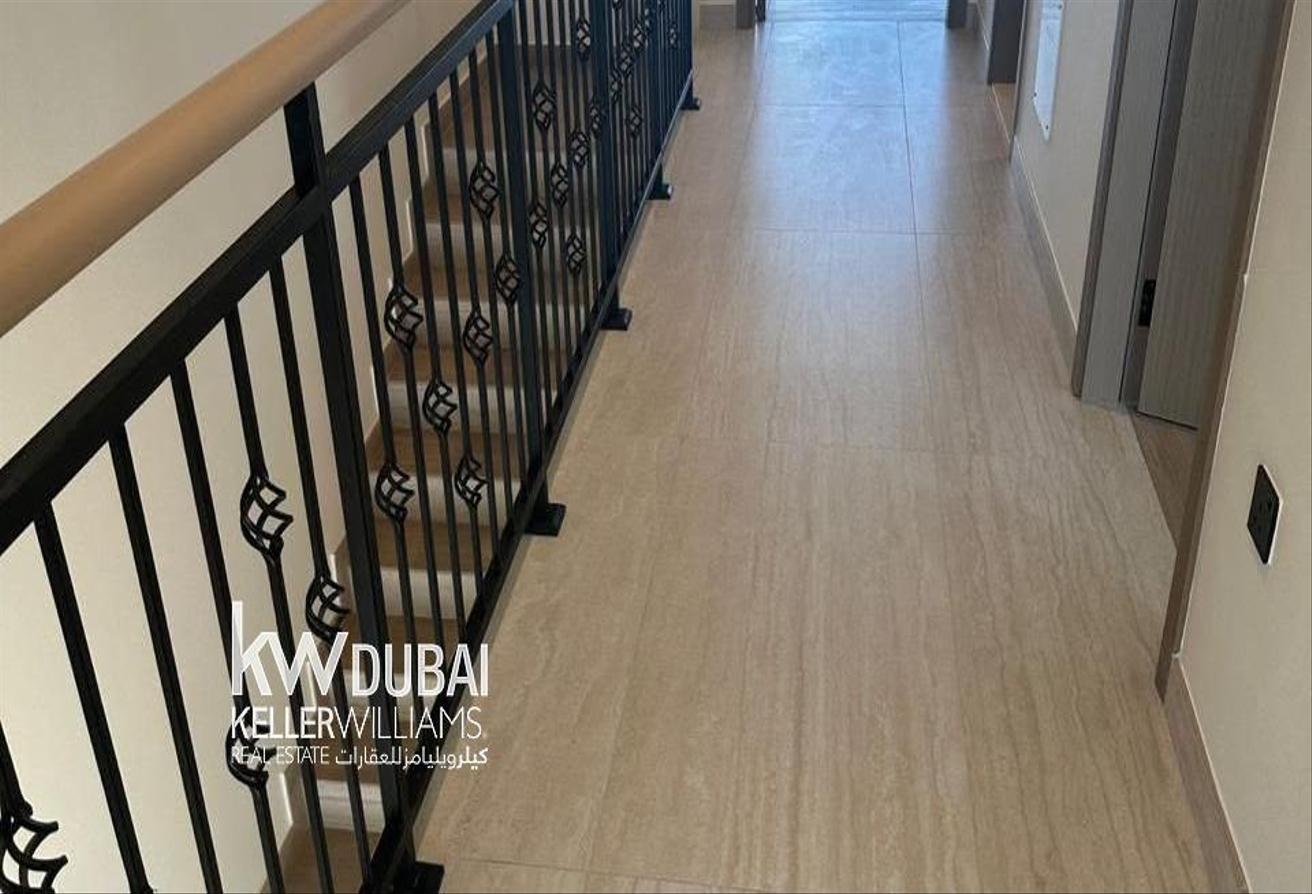 Single Row | Modern | Prime Location photo 11