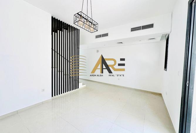121102127 - Property Main Image