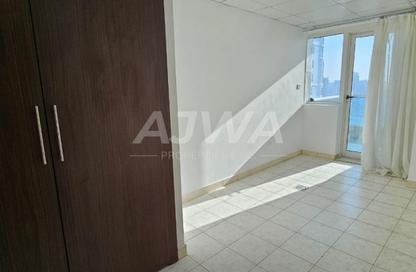 Apartment - 1 Bedroom - 2 Bathrooms for rent in Lake Point Tower - JLT Cluster N - Jumeirah Lake Towers - Dubai