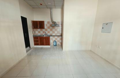 Apartment - Studio - 1 for rent in Fire Station Road - Muwaileh - Sharjah Apartment - Studio - 1 for rent in Fire Station Road - Muwaileh - Sharjah