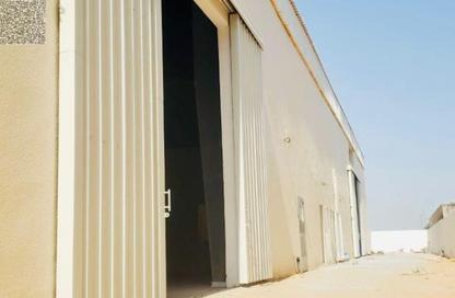 Warehouse - Studio - 1 Bathroom for rent in Umm Al Thuoob - Umm Al Quwain