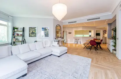 Apartment - 3 Bedrooms - 3 Bathrooms for sale in Al Hamri - Shoreline Apartments - Palm Jumeirah - Dubai