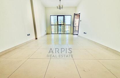 Compound - 2 Bedrooms - 3 Bathrooms for rent in Jumeirah Garden City - Al Satwa - Dubai