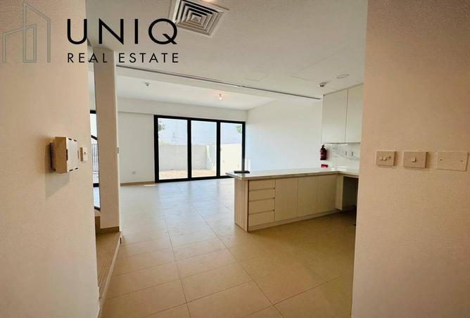 73842310 - Property Image 3