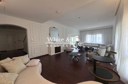 Villa - 6 Bedrooms - 6 Bathrooms for rent in Meadows 3 - Meadows - Dubai Villa - 6 Bedrooms - 6 Bathrooms for rent in Meadows 3 - Meadows - Dubai