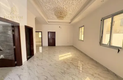 فيلا - 5 غرف نوم - 7 حمامات للايجار في الحليو 2 - الحليو - عجمان