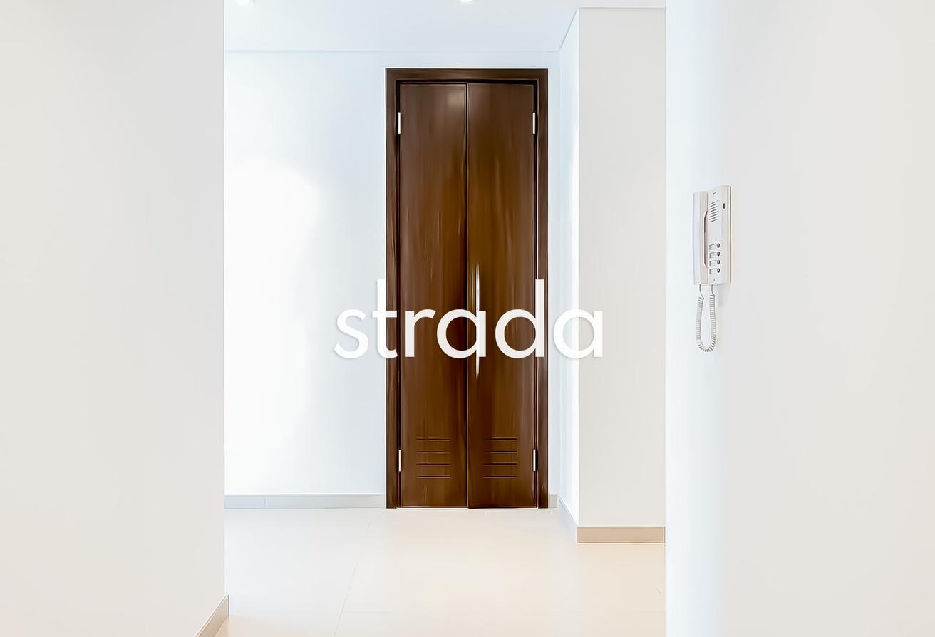 Corner Unit | Unfurnished | Rare Layout photo 8