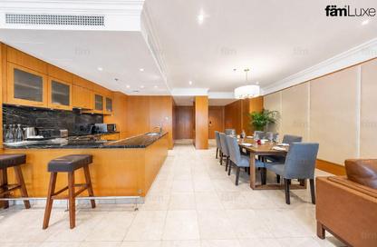 Apartment - 3 Bedrooms - 4 Bathrooms for rent in Ritz Carlton - DIFC - Dubai