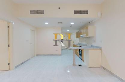 Apartment - 1 Bedroom - 2 Bathrooms for rent in Golden Sands 12 - Mankhool - Bur Dubai - Dubai