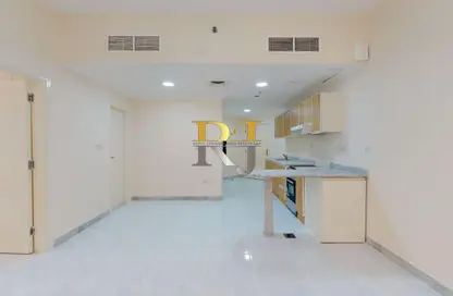 Apartment - 1 Bedroom - 2 Bathrooms for rent in Golden Sands 12 - Mankhool - Bur Dubai - Dubai