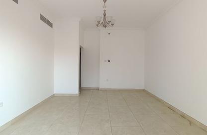 Apartment - 2 - 2 for rent in Al Majaz 2 - Al Majaz - Sharjah