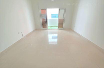 Apartment - 1 Bedroom - 2 Bathrooms for rent in Muwaileh 29 Building - Muwaileh - Sharjah