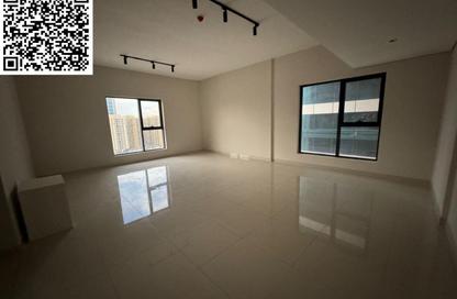 Apartment - 3 Bedrooms - 3 Bathrooms for rent in Al Rashidiya Towers - Al Rashidiya - Ajman Downtown - Ajman