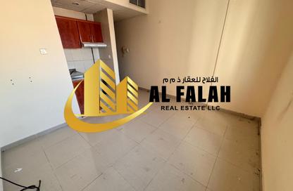 Apartment - Studio - 1 Bathroom for rent in New Al Taawun Road - Al Taawun - Sharjah