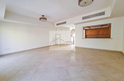Townhouse - 3 - 5 for sale in Bayti Townhouses - Al Hamra Village - Ras Al Khaimah