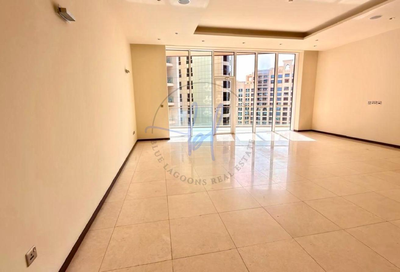 Spacious Layout 3 Bed | Road & Andaz Hotel View photo 4