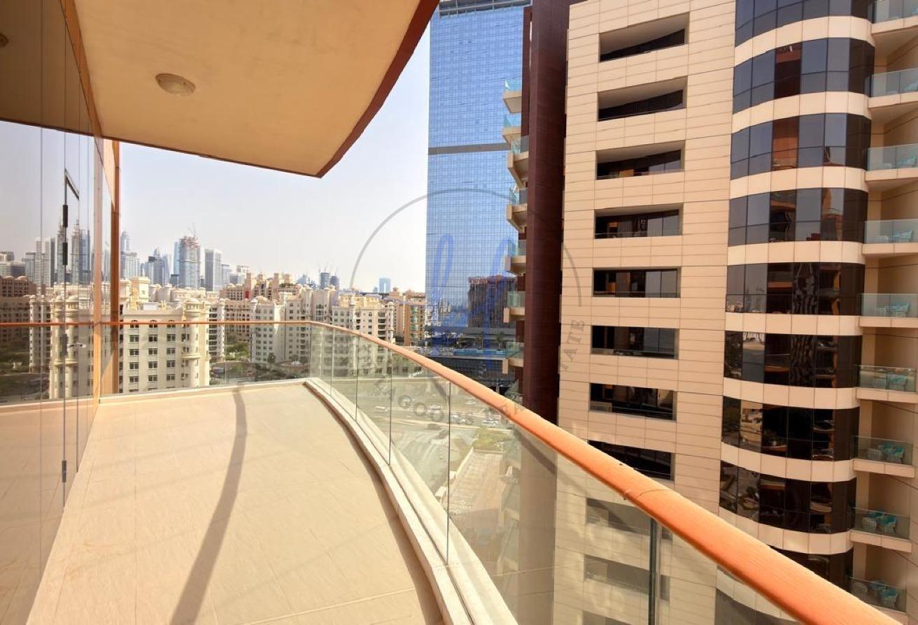 Spacious Layout 3 Bed | Road & Andaz Hotel View photo 18