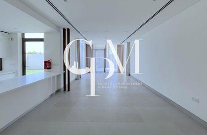 Townhouse - 3 Bedrooms - 5 Bathrooms for sale in Nad Al Dhabi - Al Jubail Island - Abu Dhabi