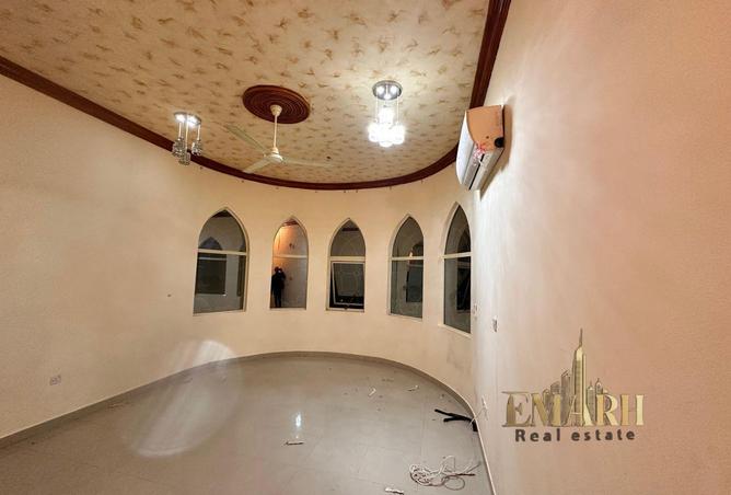 104251406 - Property Image 3