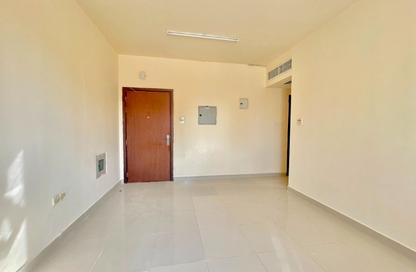 Apartment - 1 Bedroom - 1 Bathroom for rent in Muwailih Building - Muwaileh - Sharjah