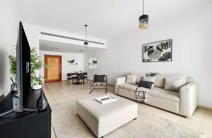 شقة - غرفة نوم - 1 حمام للايجار في الظفرة 2 - الظفرة - جرينز - دبي