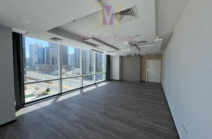 Office Space - Studio - 1 Bathroom for rent in Tamani Art Tower - Business Bay - Dubai