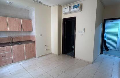 Apartment - Studio - 1 Bathroom for rent in Al Ghuair - Al Gharb - Sharjah