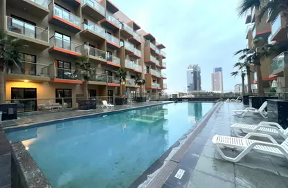 شقة - 2 غرف نوم - 2 حمامات للايجار في بن غاطي روز - منطقة 15 - قرية جميرا الدائرية - دبي