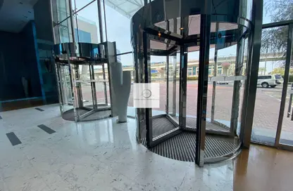 Office Space - Studio for rent in Single Business Tower - Sheikh Zayed Road - Dubai Office Space - Studio for rent in Single Business Tower - Sheikh Zayed Road - Dubai