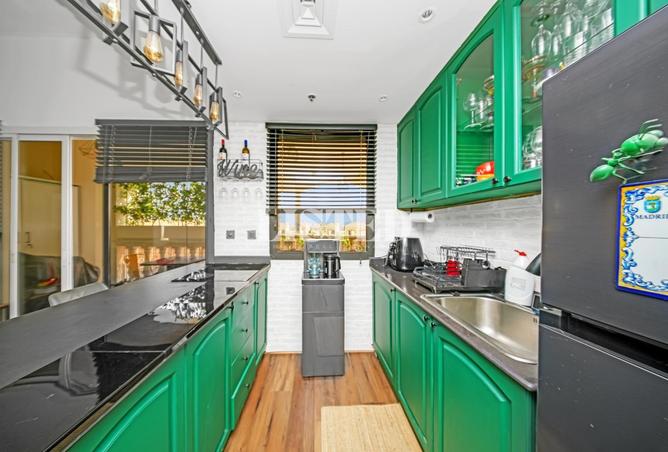 82351900 - Property Image 2