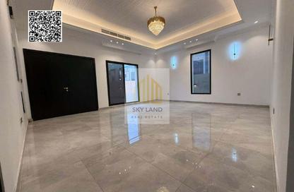 Villa - 5 Bedrooms - 7 Bathrooms for sale in Al Yasmeen 1 - Al Yasmeen - Ajman