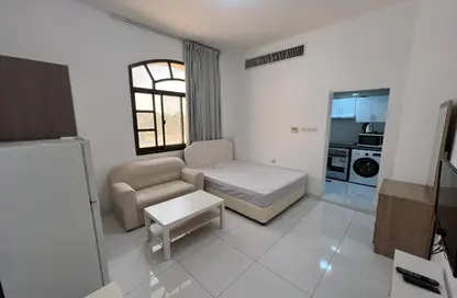 Apartment - 1 Bathroom for rent in Rabdan - Abu Dhabi