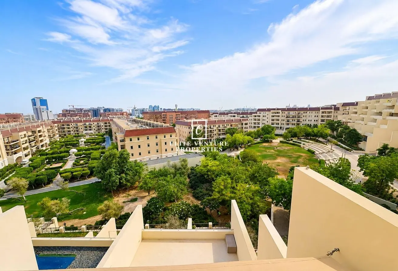 166522103 - Property Main Image