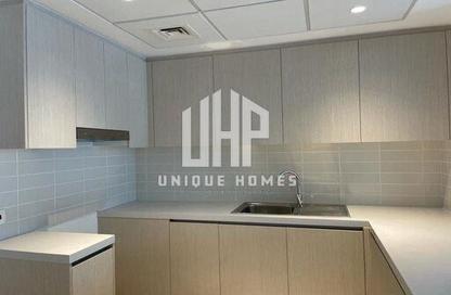 Apartment - 2 Bedrooms - 2 Bathrooms for rent in Waters Edge - Yas Island - Abu Dhabi