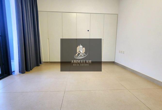 128823607 - Property Image 3