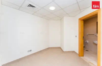 Apartment - 3 Bedrooms - 3 Bathrooms for rent in Al Das - Shoreline Apartments - Palm Jumeirah - Dubai